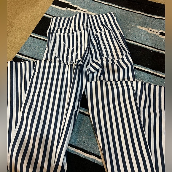 Show me your mumu striped bell bottoms - Picture 4 of 8